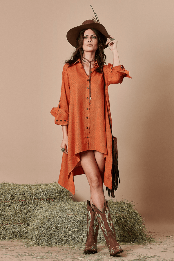
			Chemise Curto de Linho com Pontas Laranja
		