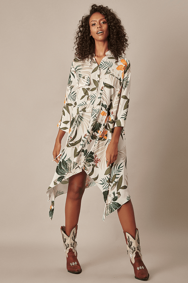 
			Chemise com Pontas e Túnel na Cintura Off White Estampado
		