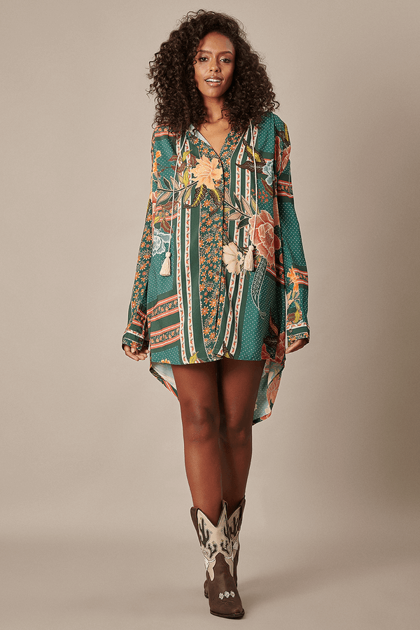 
			Chemise Curto com Mangas Longas Verde Estampado
		