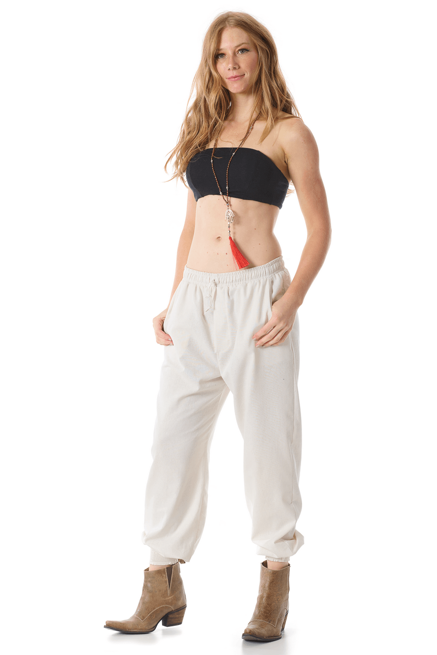 Calça jogger de linho com bolsos bege Yacamim branco